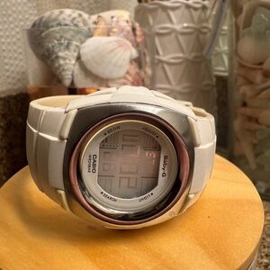 Casio Baby-G White and Silver Smartwatch WR20Bar NEW